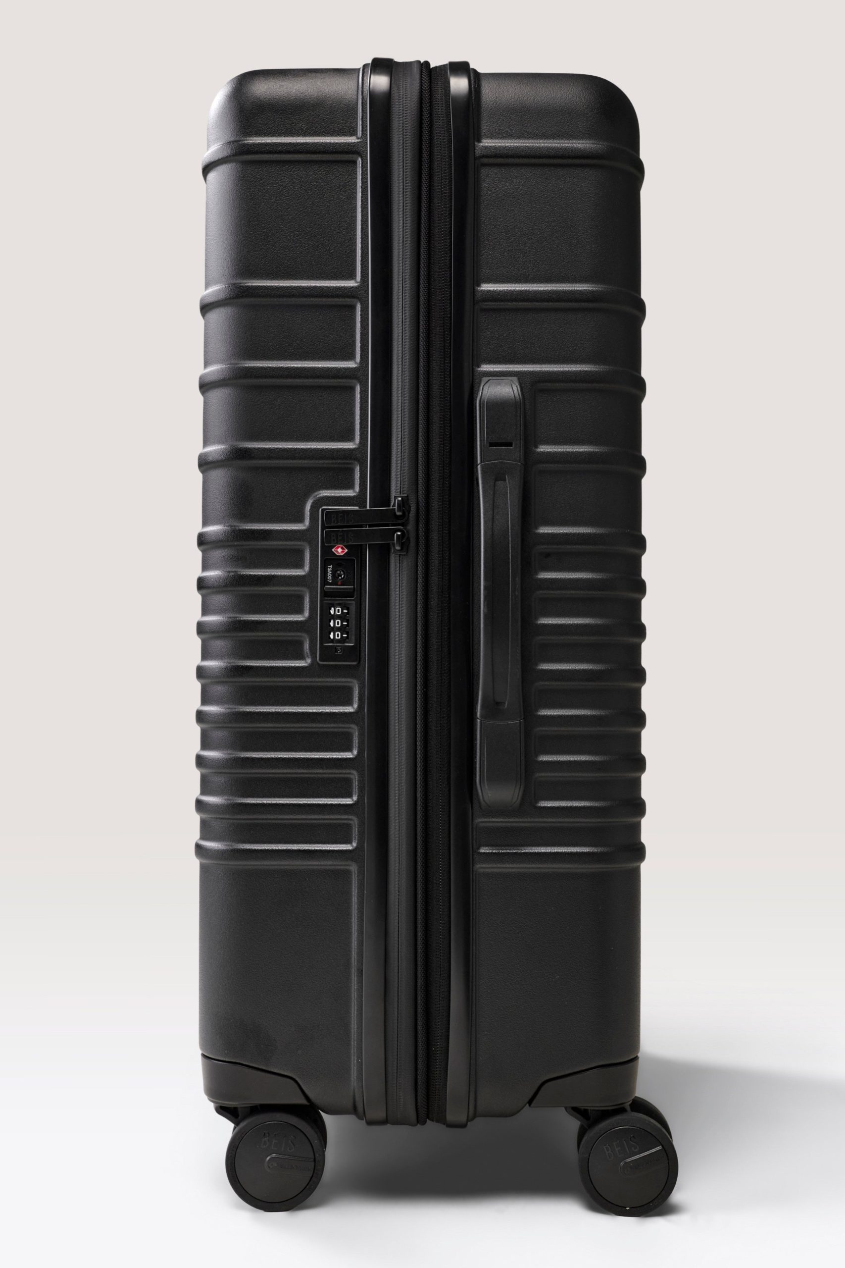 The Medium Check-In Roller in Black - Image 3