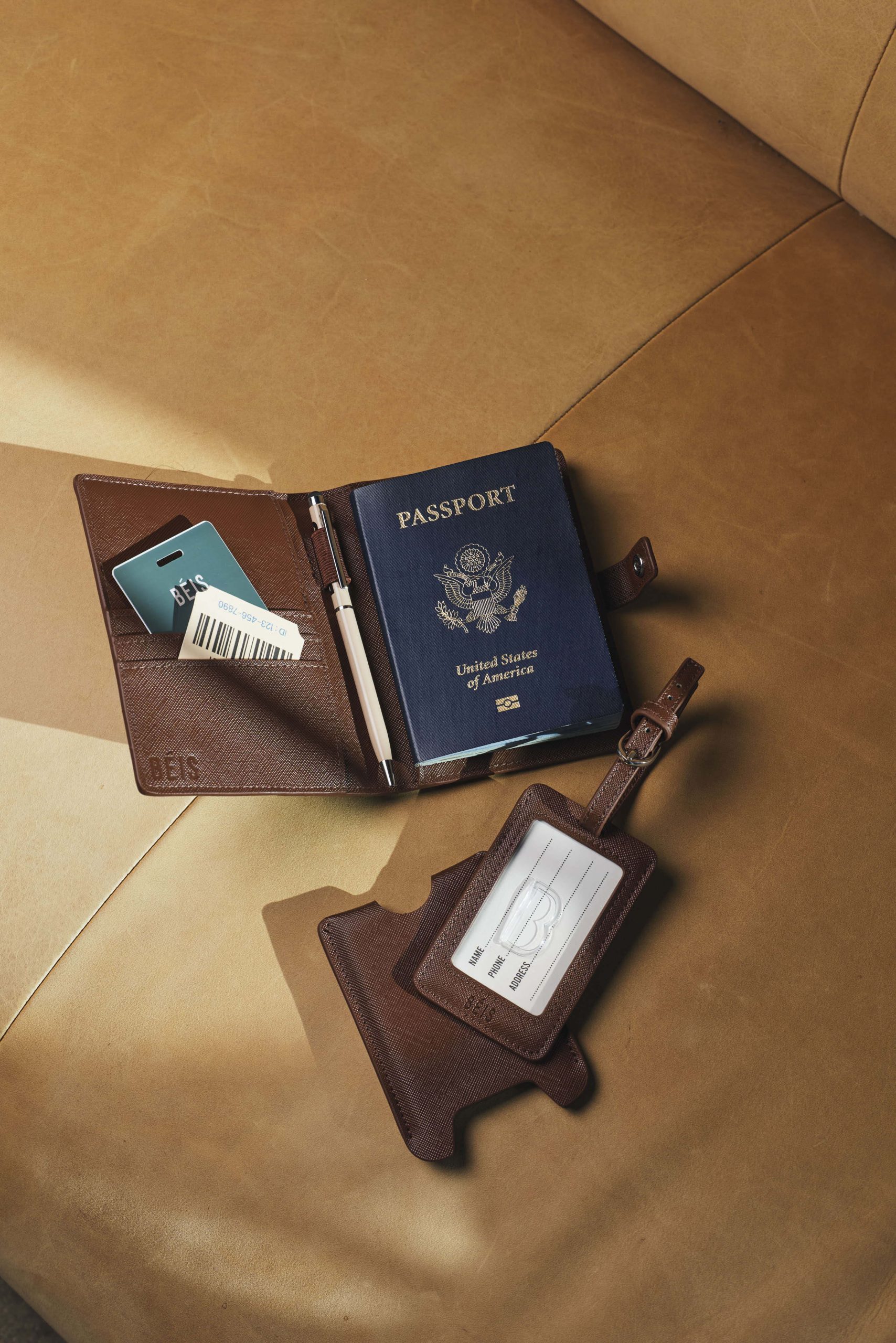 The Passport & Luggage Tag Set in Maple - Image 3